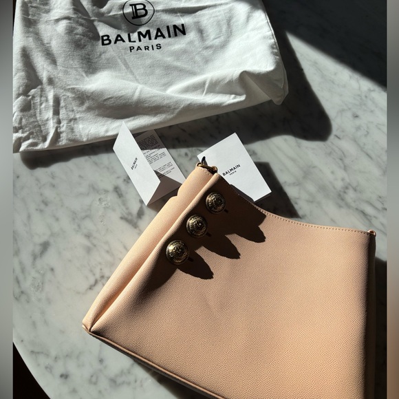 💯% Authentic Balmain Shoulder Bag - Picture 2 of 10